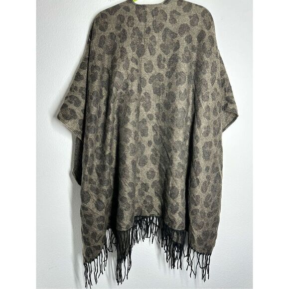 Woolrich Bohemian Leopard Print Cozy Blanket Wrap Poncho One Size - Picture 5 of 11